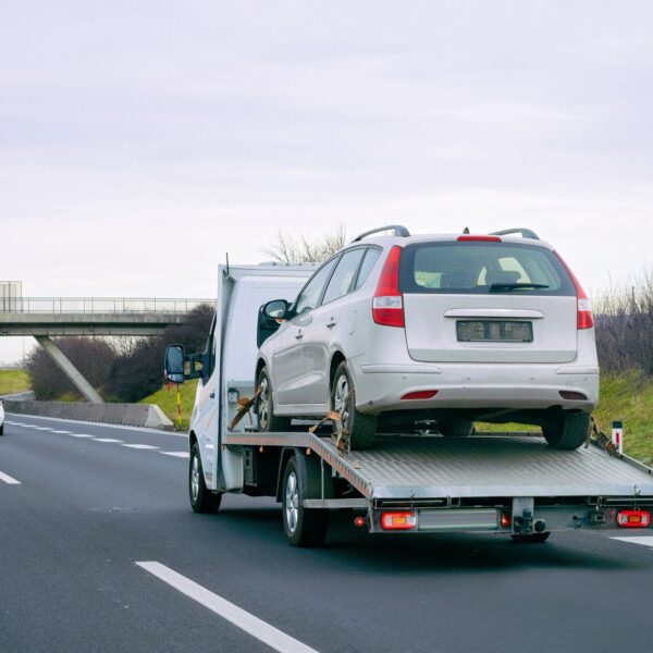Dlaczego auto szarpie podczas jazdy?