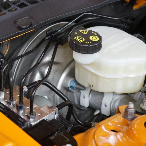 Słowniczek pojęć motoryzacyjnych: od ABS do ZF.