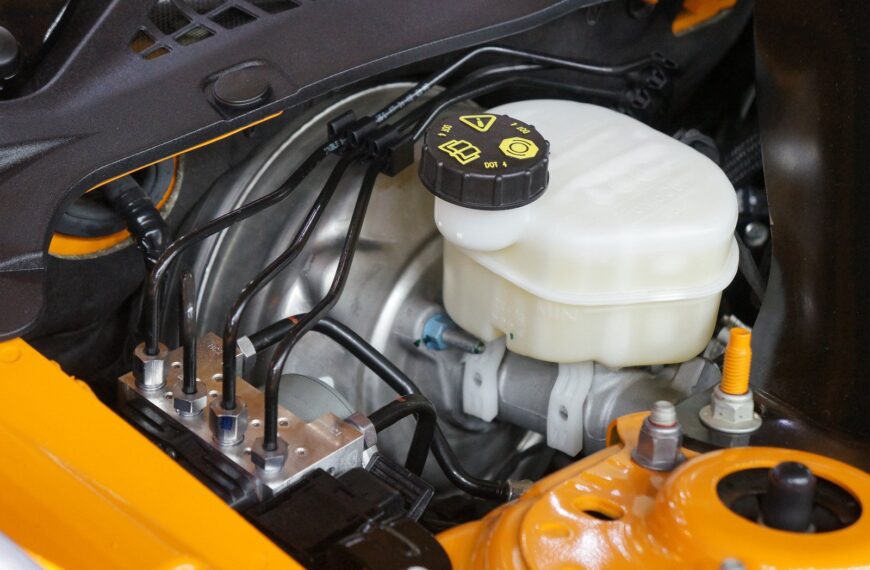 Słowniczek pojęć motoryzacyjnych: od ABS do ZF.