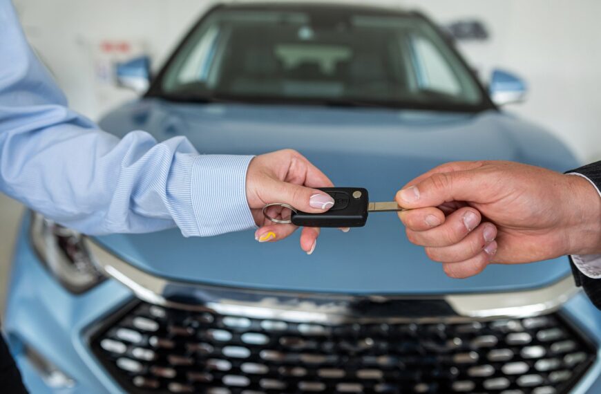 Jak przygotować samochód do sprzedaży: Zwiększenie wartości i atrakcyjności pojazdu.