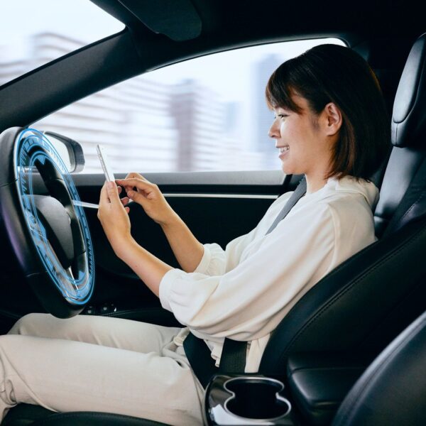 Historia i ewolucja samochodów autonomicznych: Kierunek przyszłości motoryzacji.