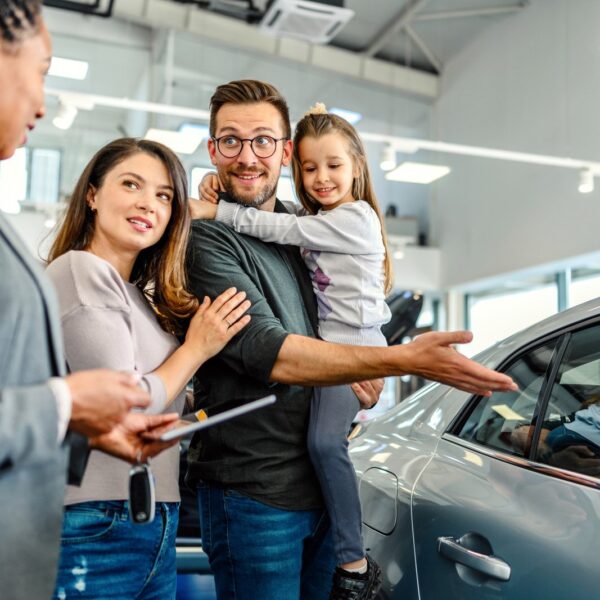 Poradnik zakupu samochodu rodzinnego: Na co zwrócić uwagę przy wyborze auta dla rodziny?